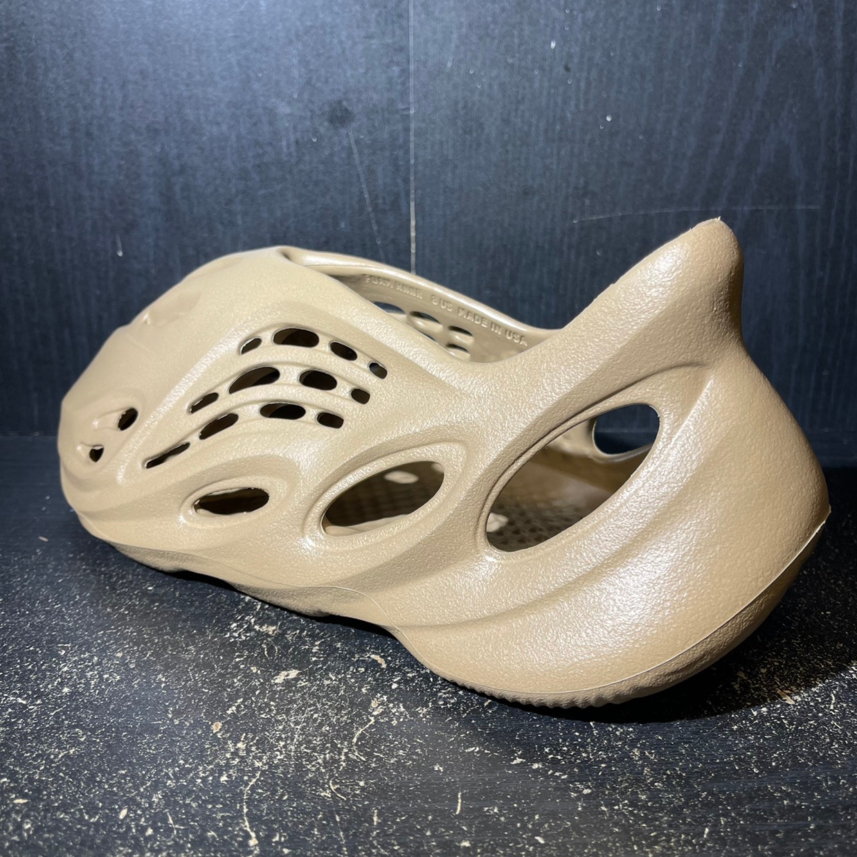 Yeezy Foam RNNR Clay Taupe