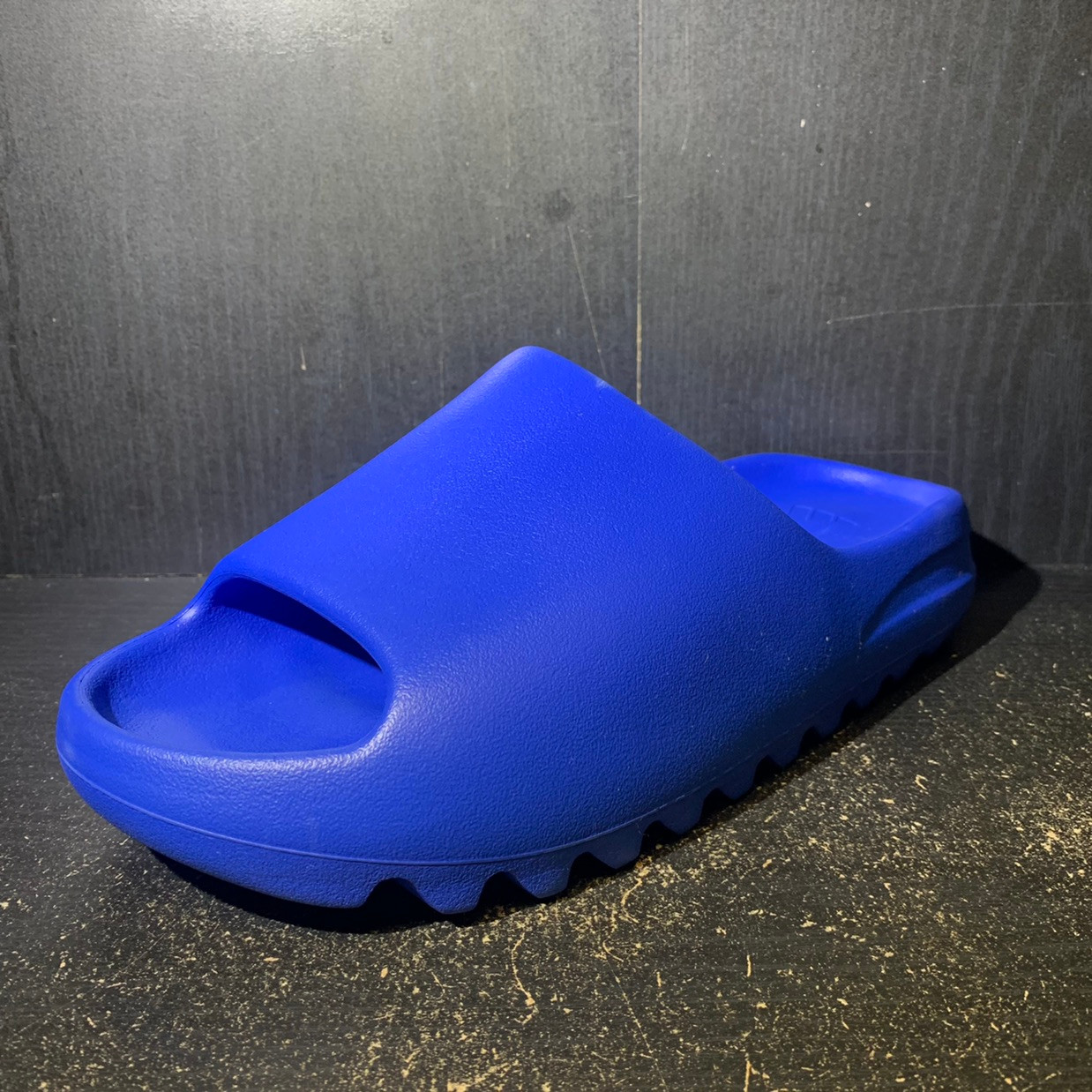 yeezy blue slides