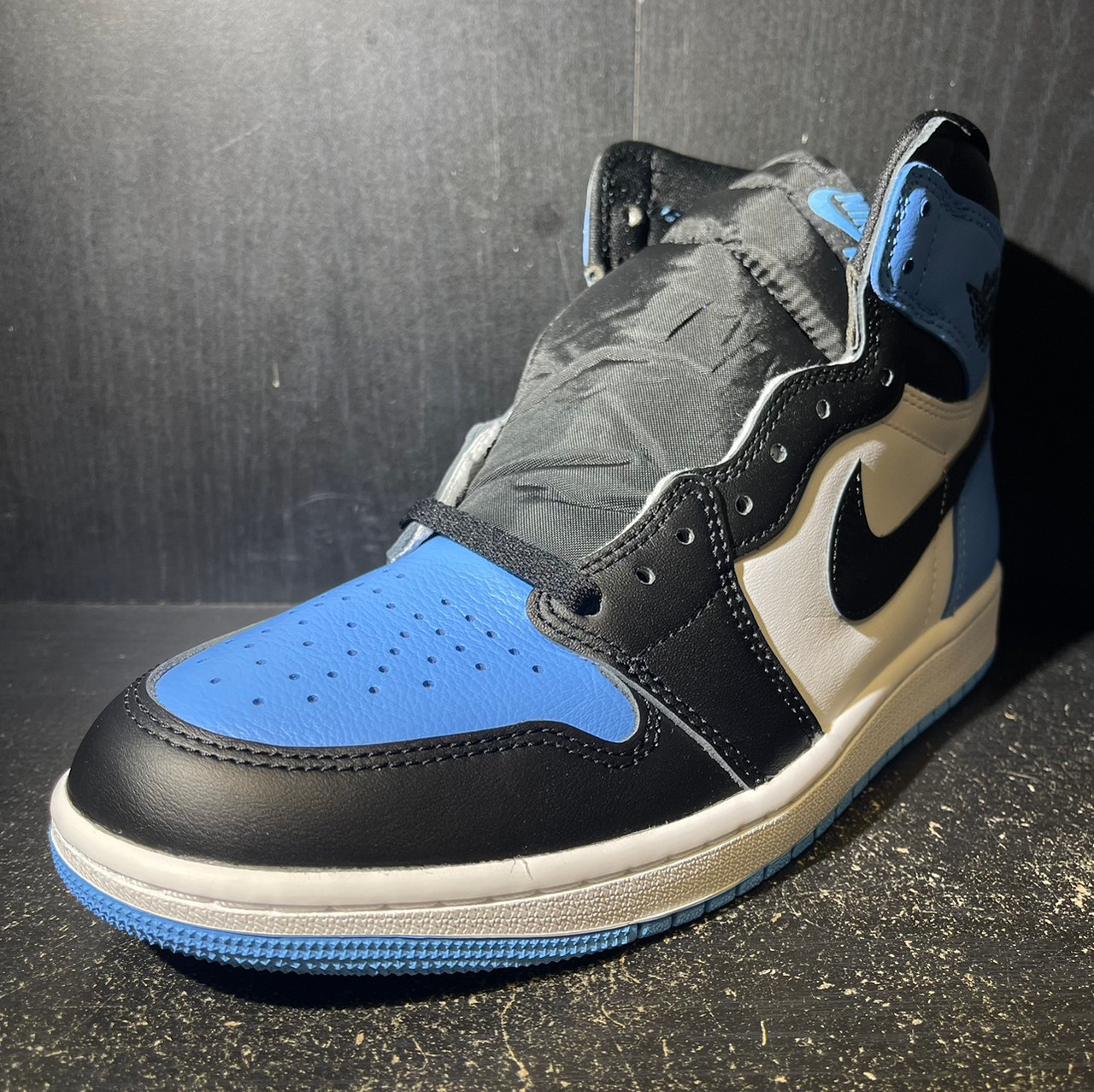 Air Jordan 1 UNC Toe