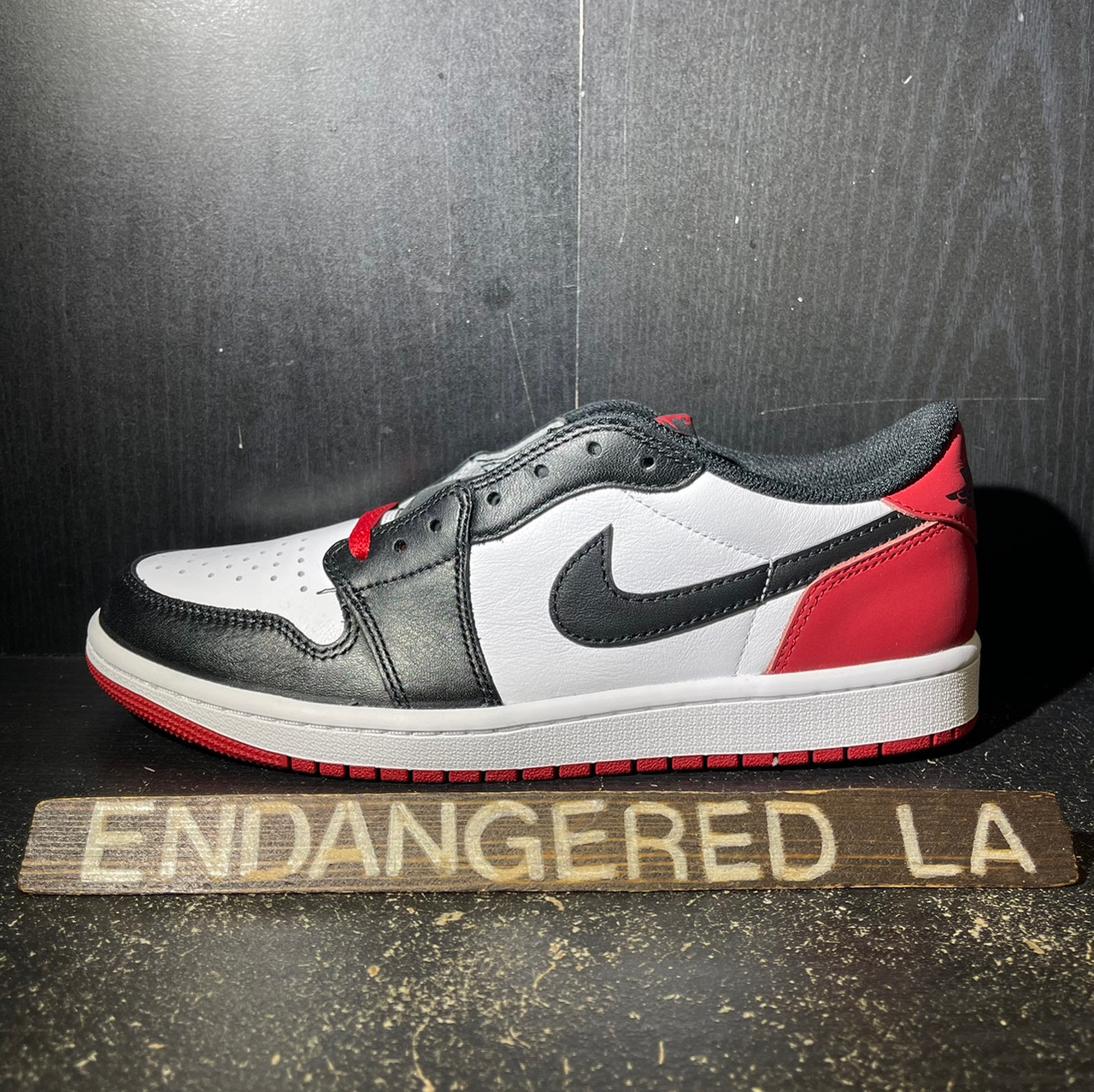 Air Jordan 1 Low Black Toe 23'