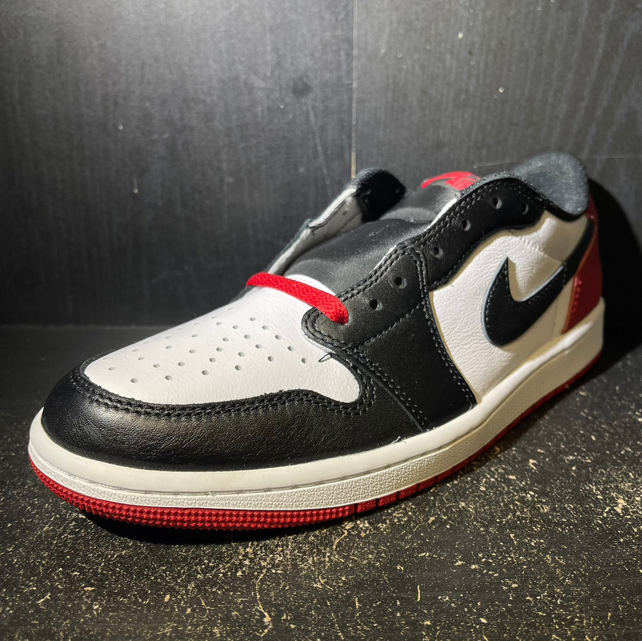 Air Jordan 1 Low Black Toe 23'