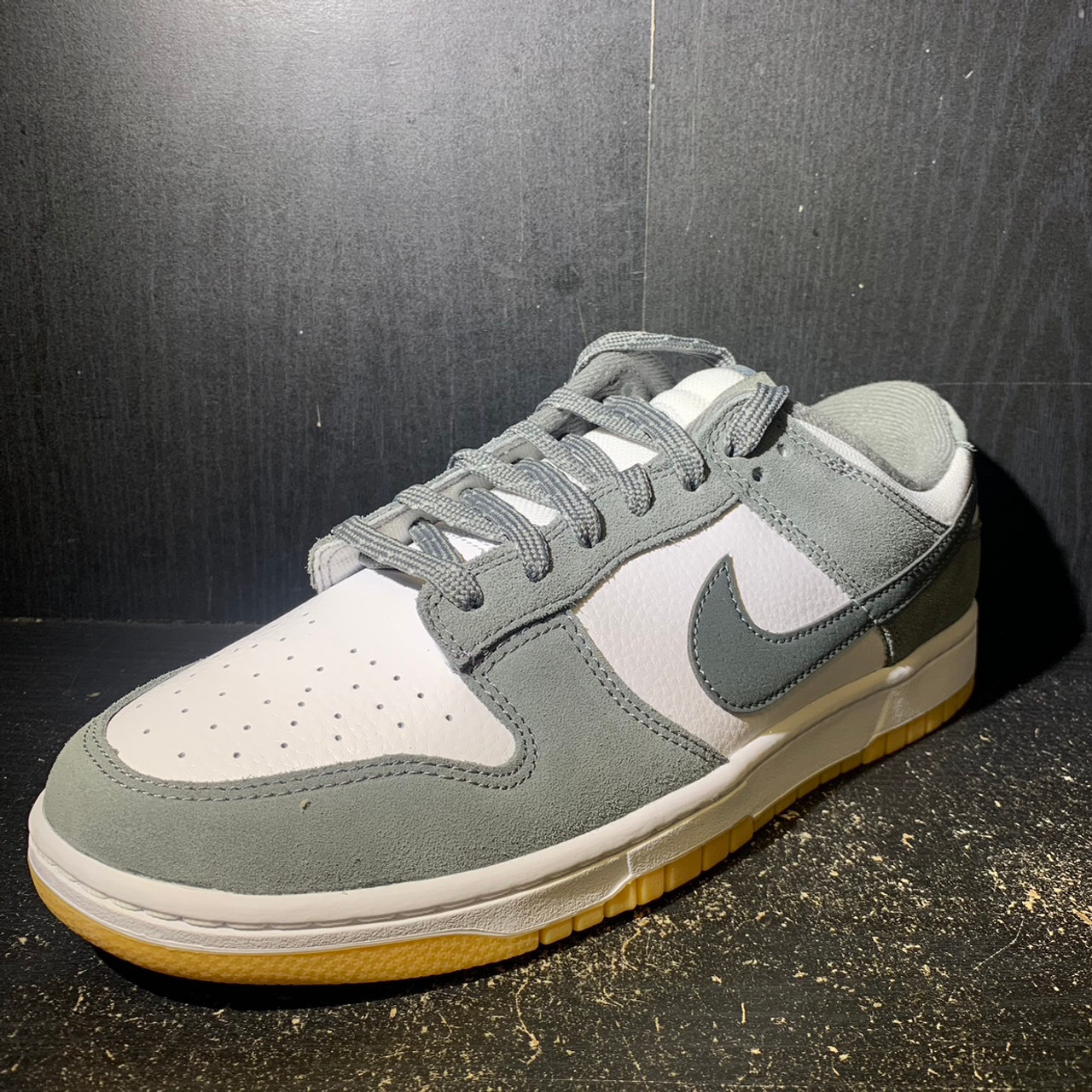 smoke grey dunks