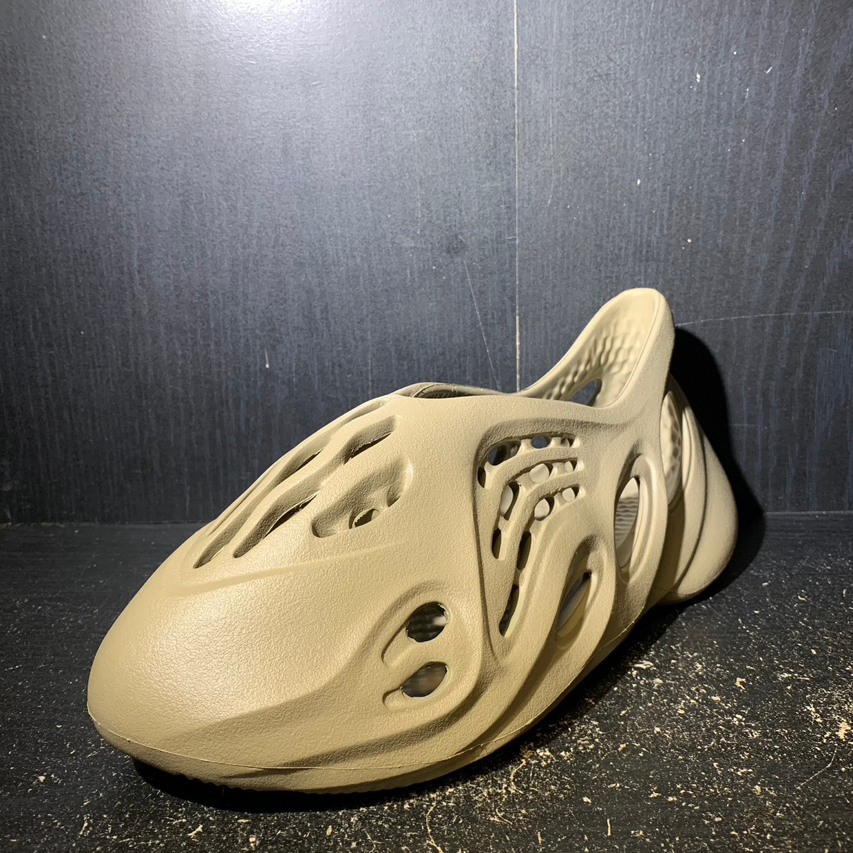 Yeezy Foam RNNR Stone Taupe