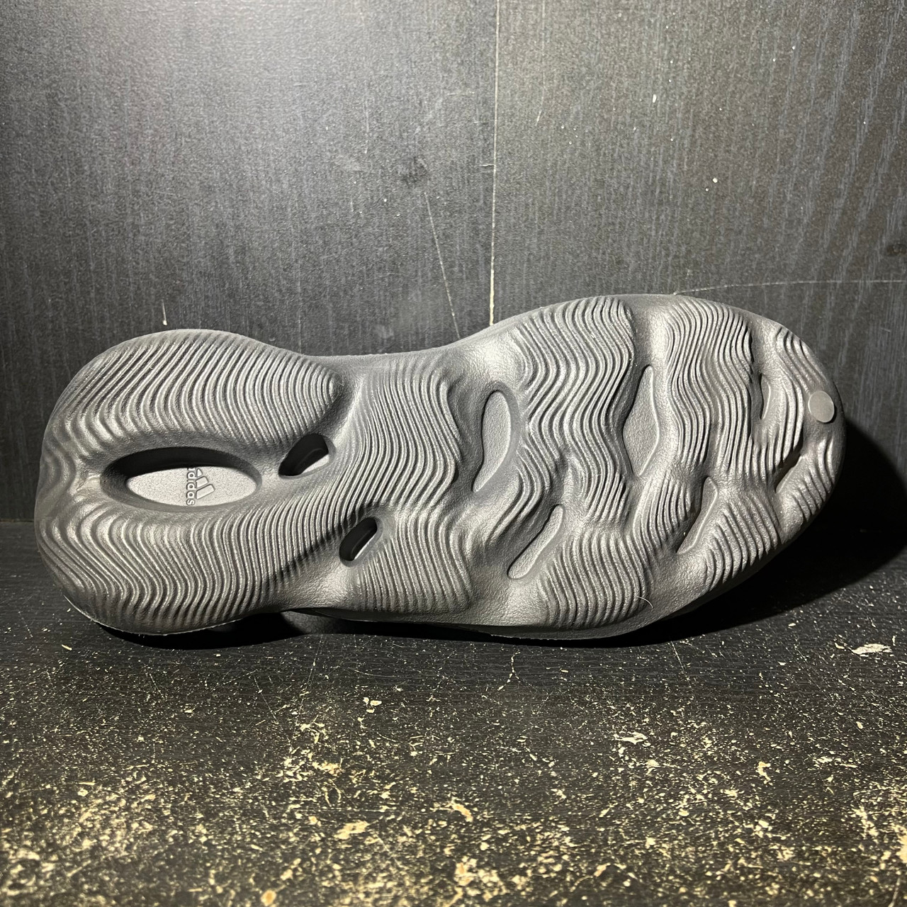 Yeezy Foam RNNR Onyx (KDS) - ENDANGERED LA