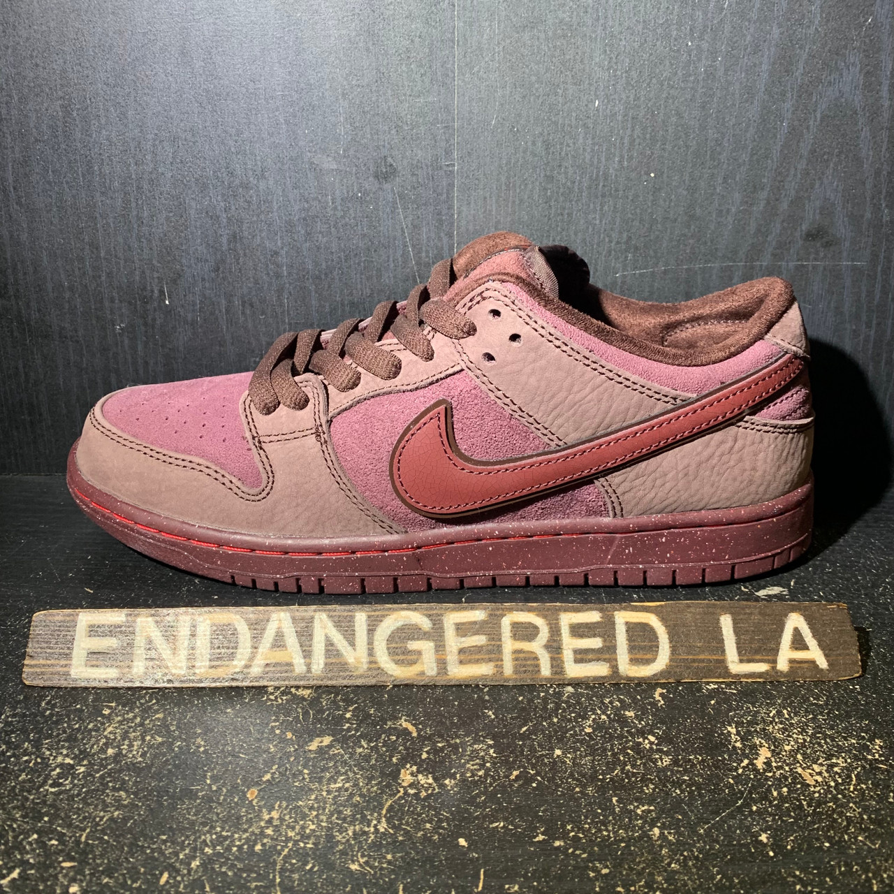 Nike SB Dunk Low City Of Love Burgundy Crush