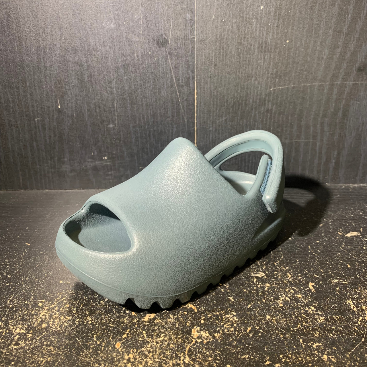 靴 Masahiroro YEEZY Slide Slate Marine YEEZY SLIDE SLATE MARINE On Feet/Review - YouTube