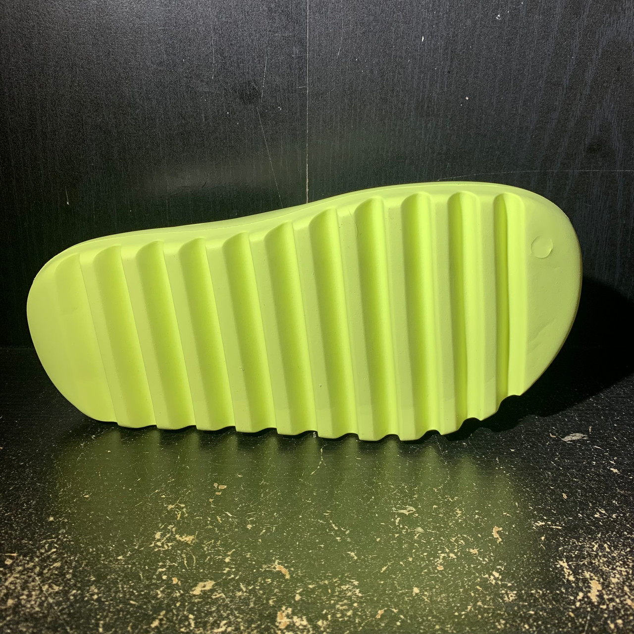 Yeezy Slide Green Glow (KDS)