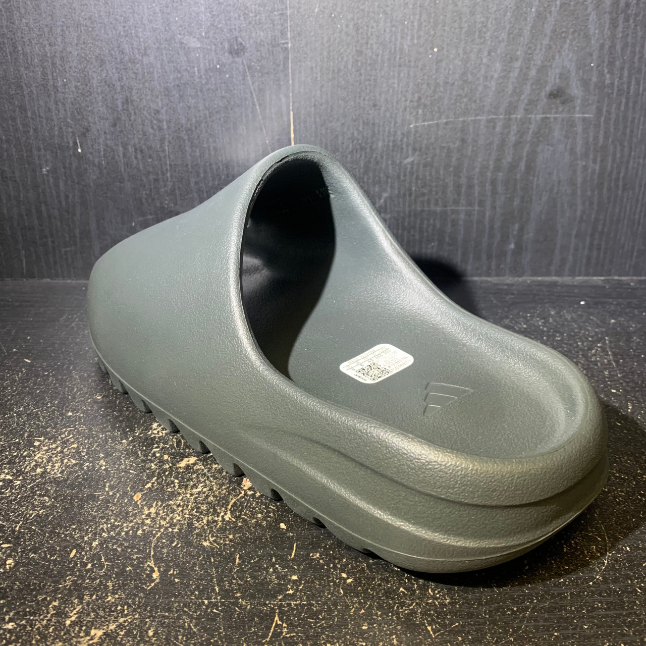 Yeezy Slide Dark Onyx