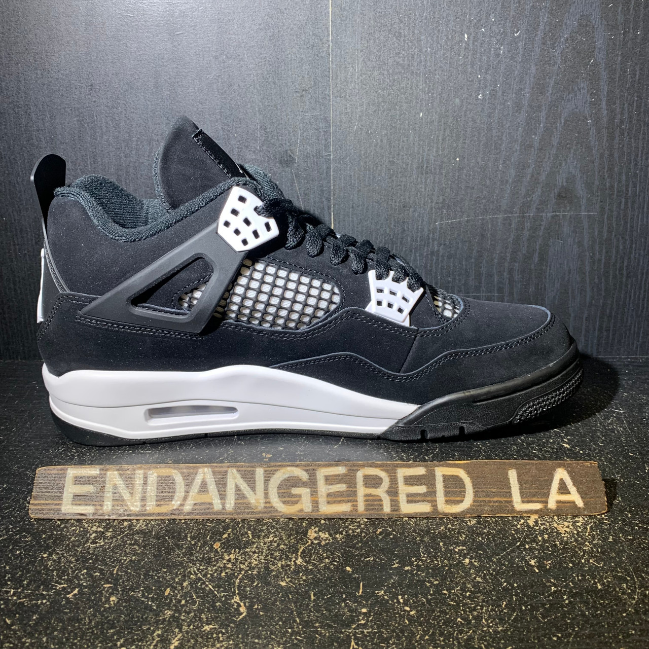 Air Jordan 4 White Thunder