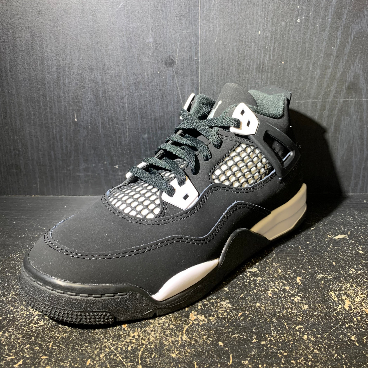 靴 Nike Air Jordan 4 Retro \