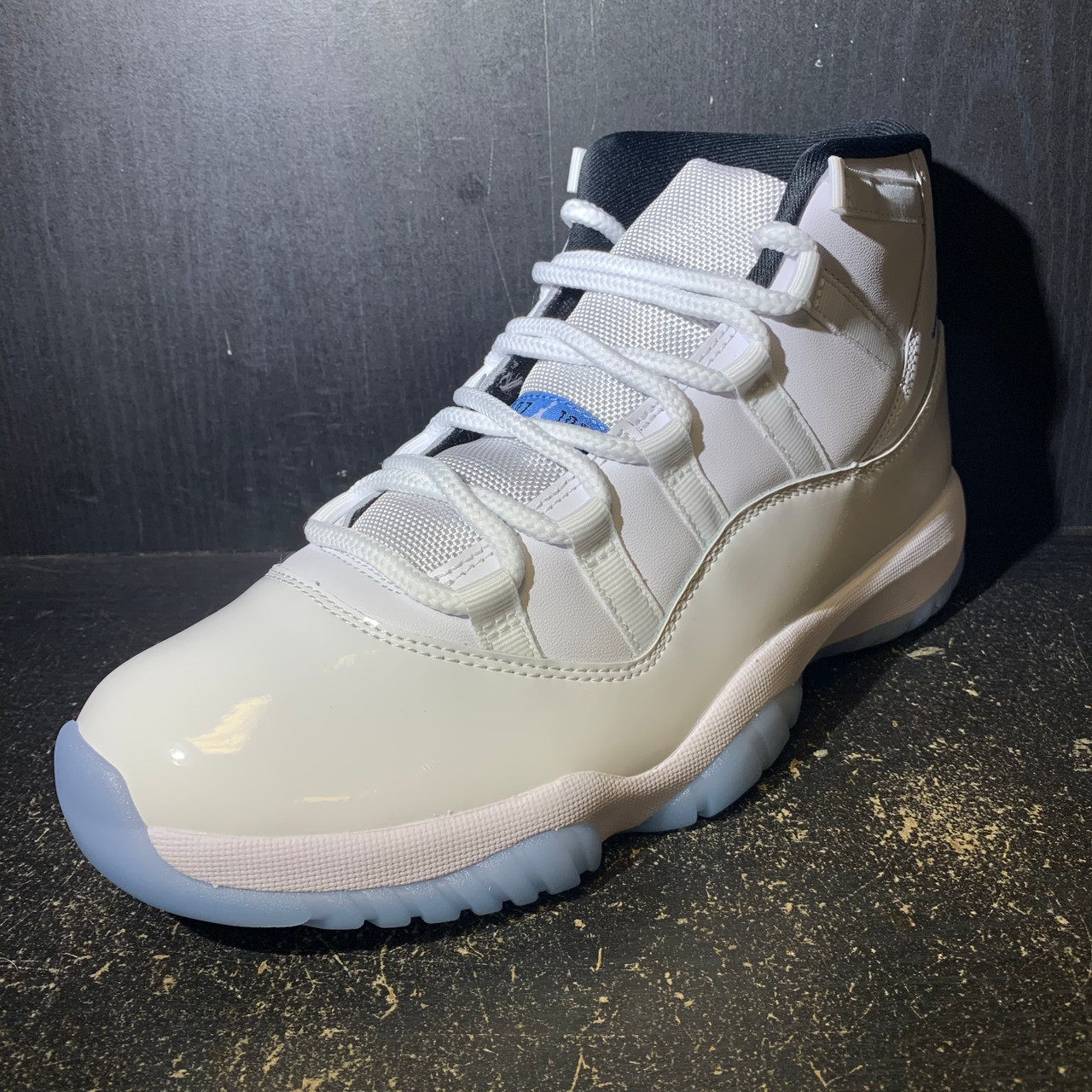 Air Jordan 11 Legend Blue 24'