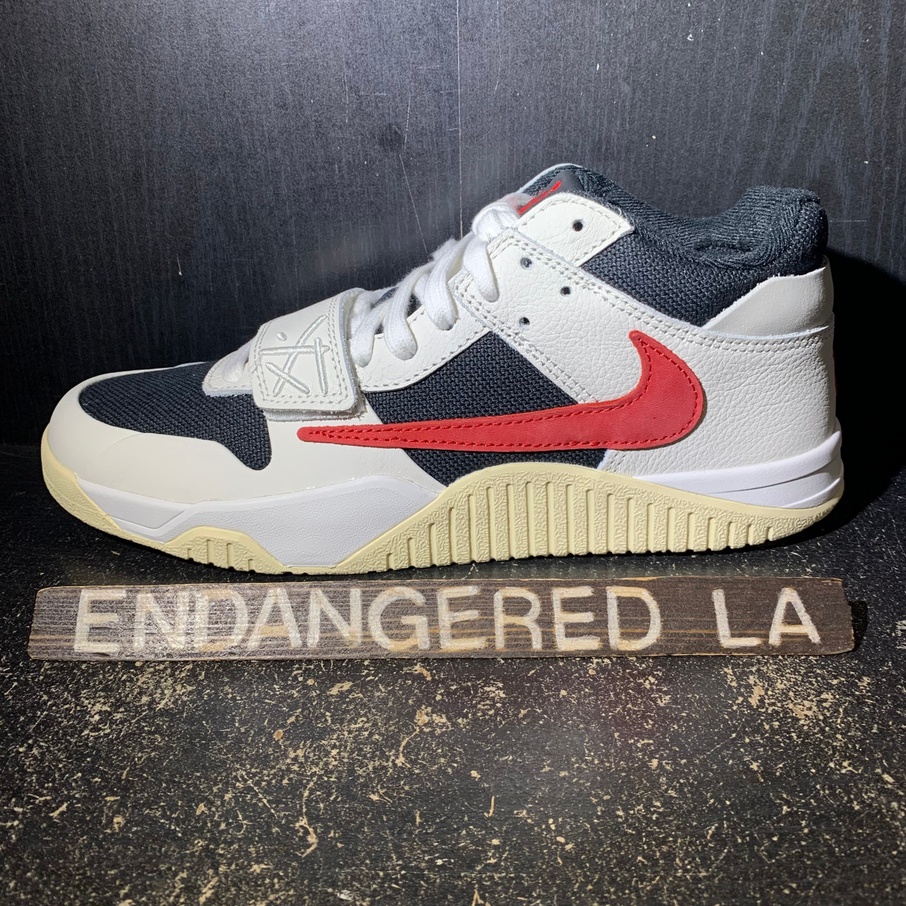 Jordan Jumpman Jack TR Travis Scott University Red