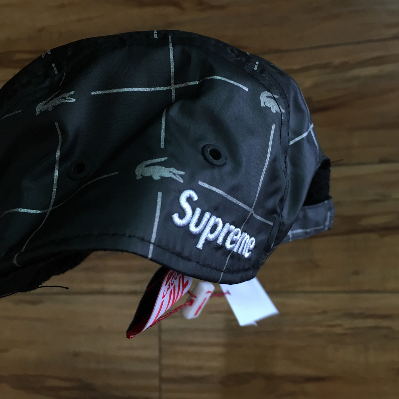 LA Supreme ENDANGERED S/S Reflective Hat Black Lacoste 18\' -