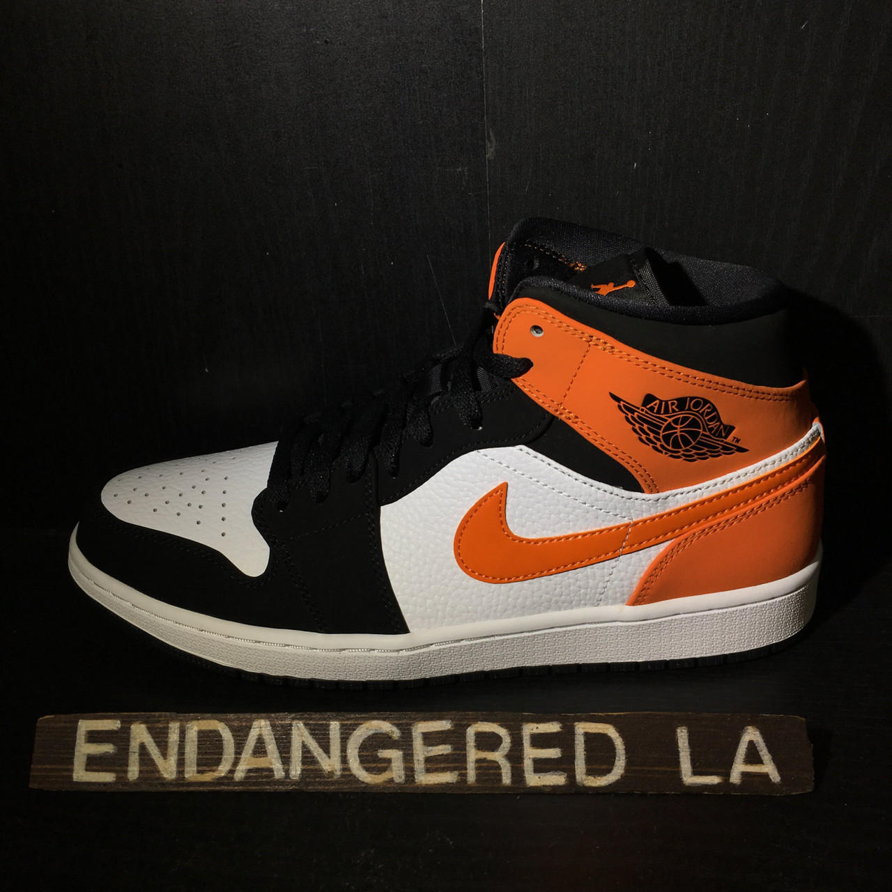 jordan 1 mid shattered backboard size 6
