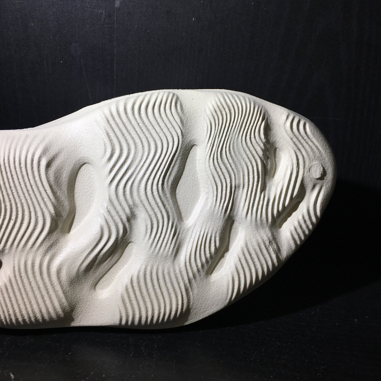 yeezy foam rnnr ararat