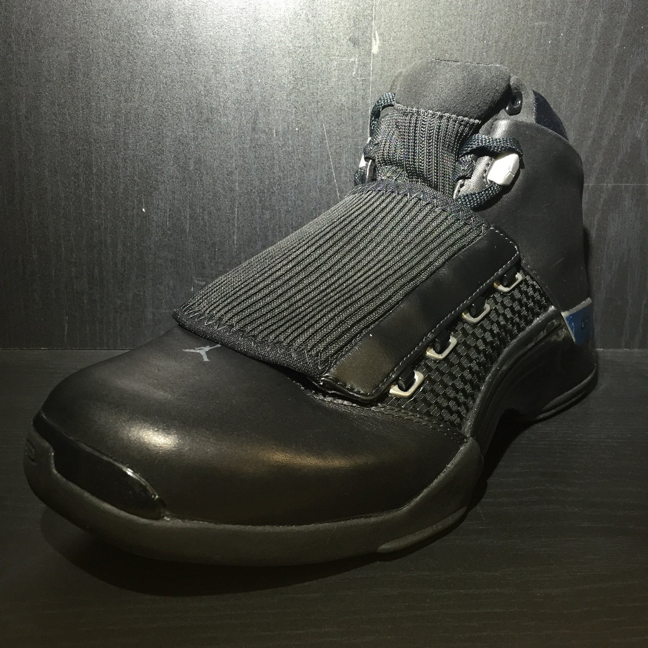 Air Jordan 17 Black/Blue Sz 10 - ENDANGERED LA