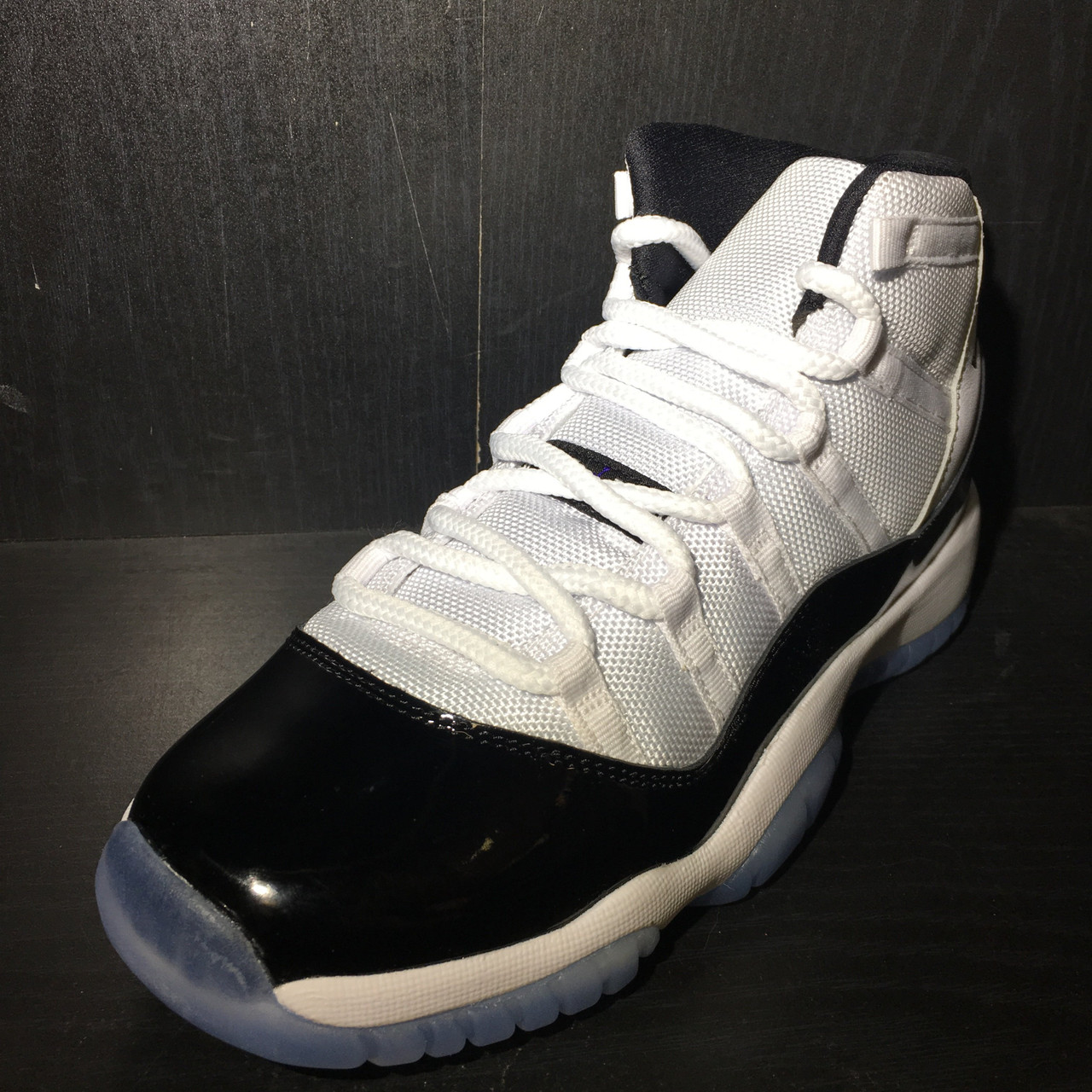 Air jordan 11 sales concord size 5.5