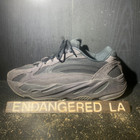 Yeezy 700 V2 Vanta Sz 10