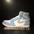 Air Jordan 1 Hyper Royal