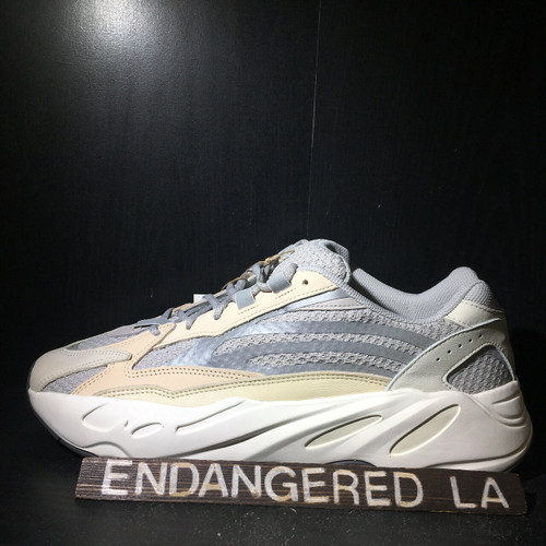 Yeezy 700 V2 Cream