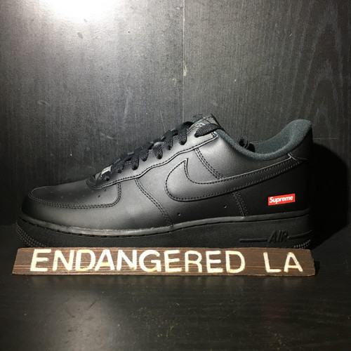Nike Air Force 1 Low Supreme Black
