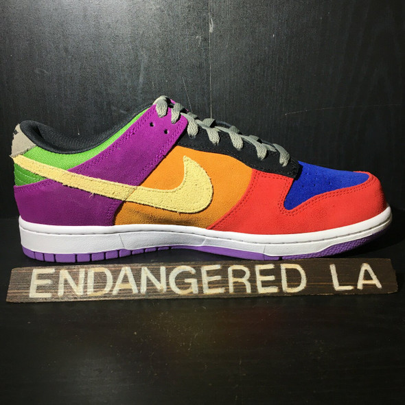 Nike Dunk Low Viotech 19' Sz 11 (#22221) Nike Dunk Low Viotech 19' Sz 11 (#22221)