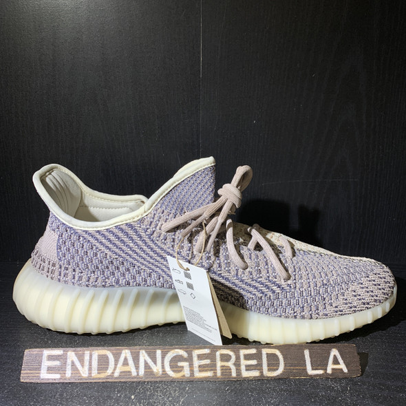 Yeezy 350 V2 Ash Pearl Sz 10.5 1 Yeezy 350 V2 Ash Pearl Sz 10.5 1