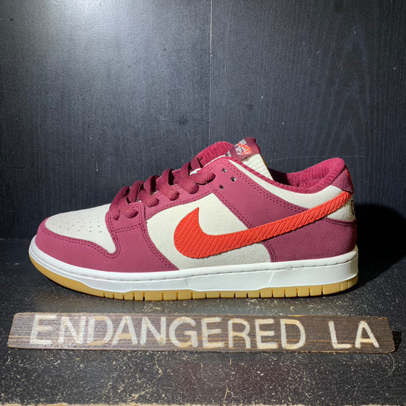 Nike SB Dunk Low Skate Like a Girl