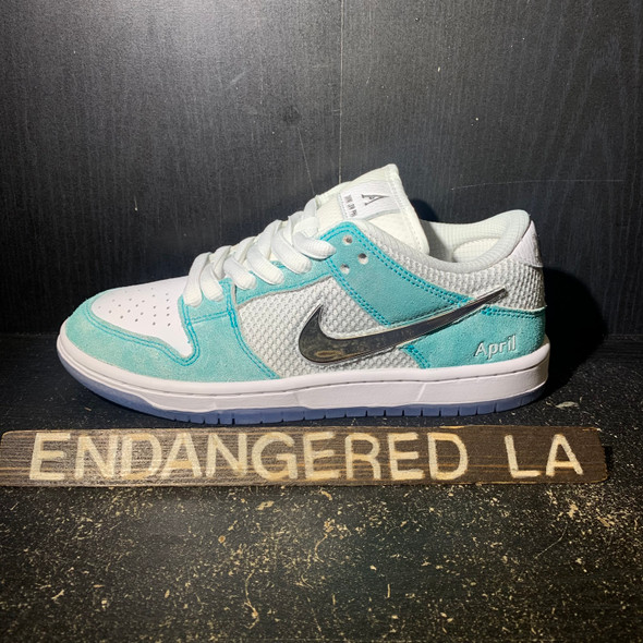 Nike SB Dunk Low April