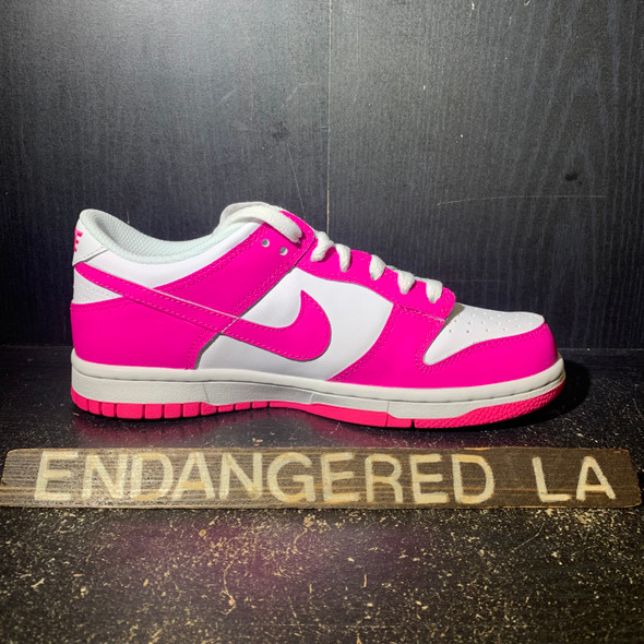 Nike Dunk Low Light Fuchsia