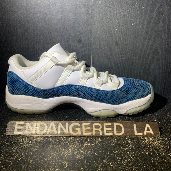 Air Jordan 11 Low Snakeskin Navy Sz 10