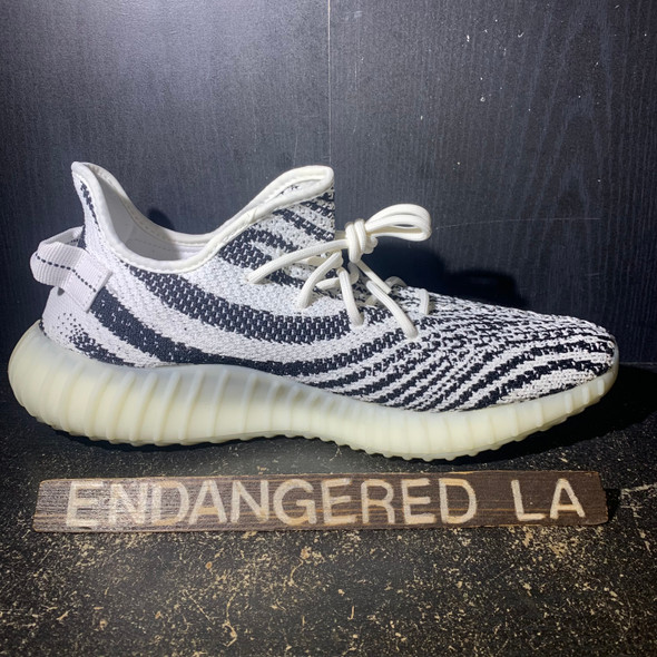 Yeezy 350 V2 Zebra  Sz 12 Yeezy 350 V2 Zebra  Sz 12