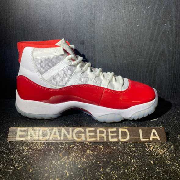 Air Jordan 11 Cherry Sz 7.5 Air Jordan 11 Cherry Sz 7.5