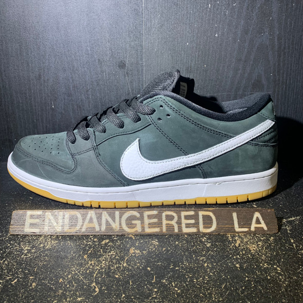 Nike SB Dunk Low Black Gum Sz 12 Nike SB Dunk Low Black Gum Sz 12