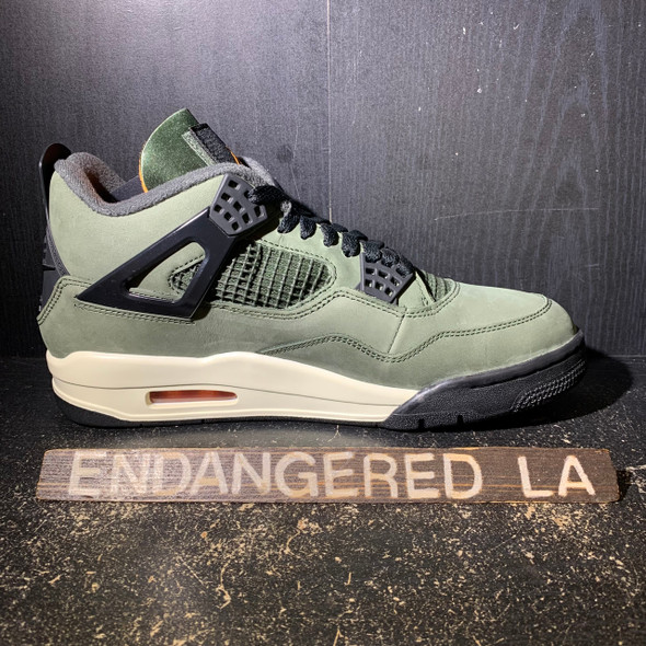 Air Jordan 4 Undefeated 25'. Air Jordan 4 Undefeated 25'.