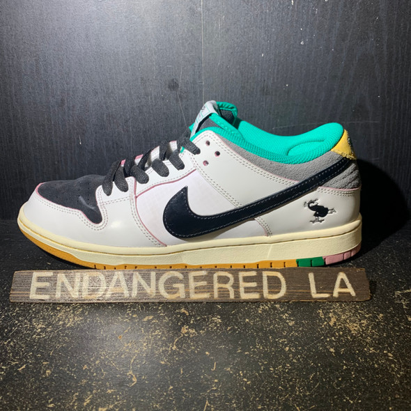 Nike SB Dunk Low CSEF Sz 9.5
