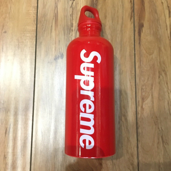Supreme SIGG Water Bottle 0.6L Supreme SIGG Water Bottle 0.6L