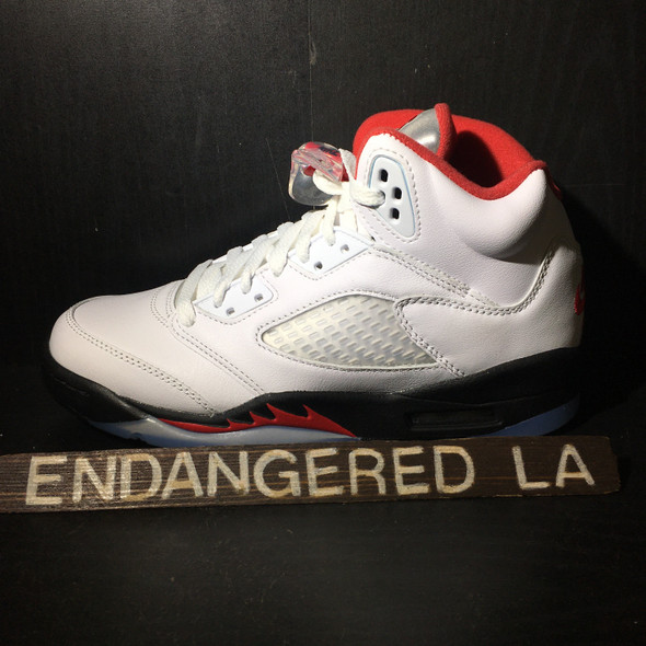 Air Jordan 5 Fire Red 20' Sz 7 1 Air Jordan 5 Fire Red 20' Sz 7 1