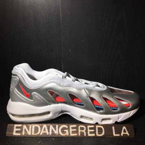 Nike Air Max 96 Supreme Silver Bullet Sz 9 (#18238) Nike Air Max 96 Supreme Silver Bullet Sz 9 (#18238)