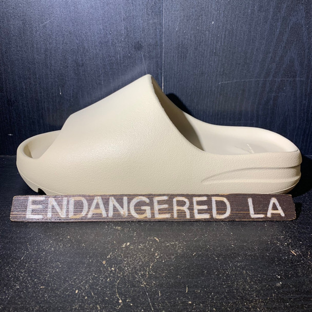 Yeezy Slide Bone (Restock)