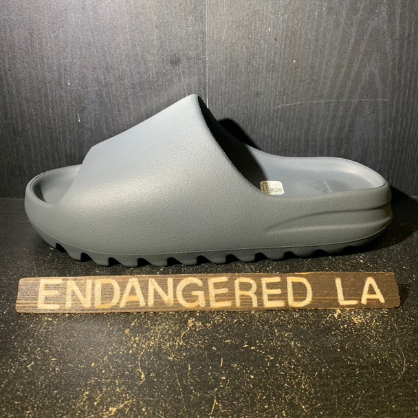 Yeezy Slide Slate Grey