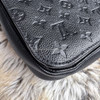 LOUIS VUITTON Pochette Metis Empreinte Noir