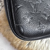 LOUIS VUITTON Pochette Metis Empreinte Noir