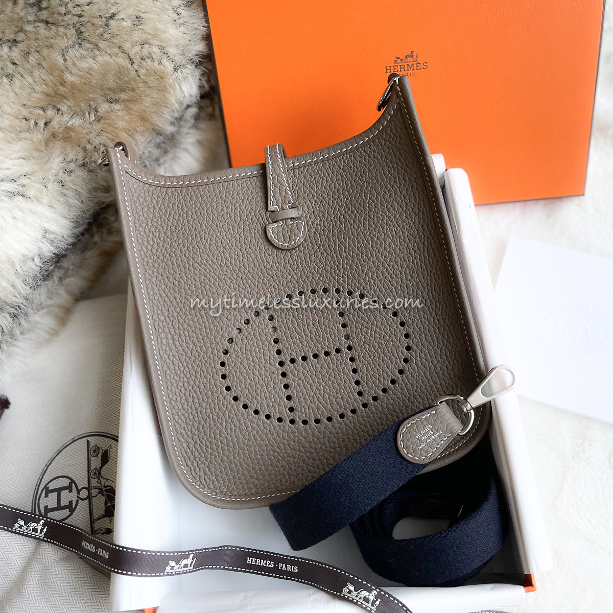 HERMES Mini Evelyne 16 TPM Amazone Etoupe/ Bleu Indigo Y *New
