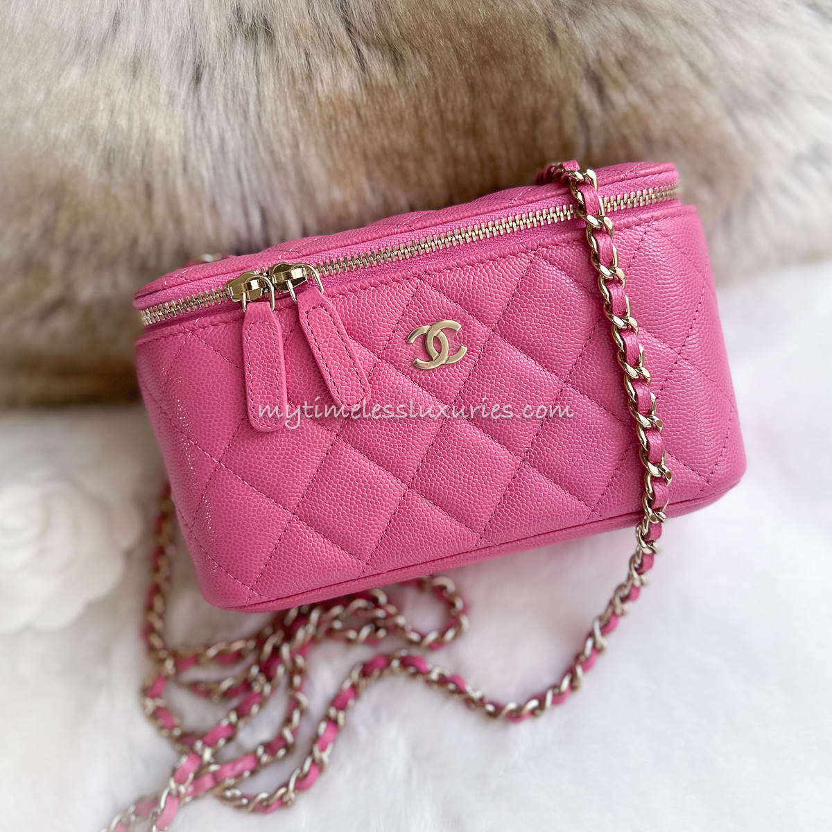 CHANEL 20S Pink Caviar Small Vanity Case GHW