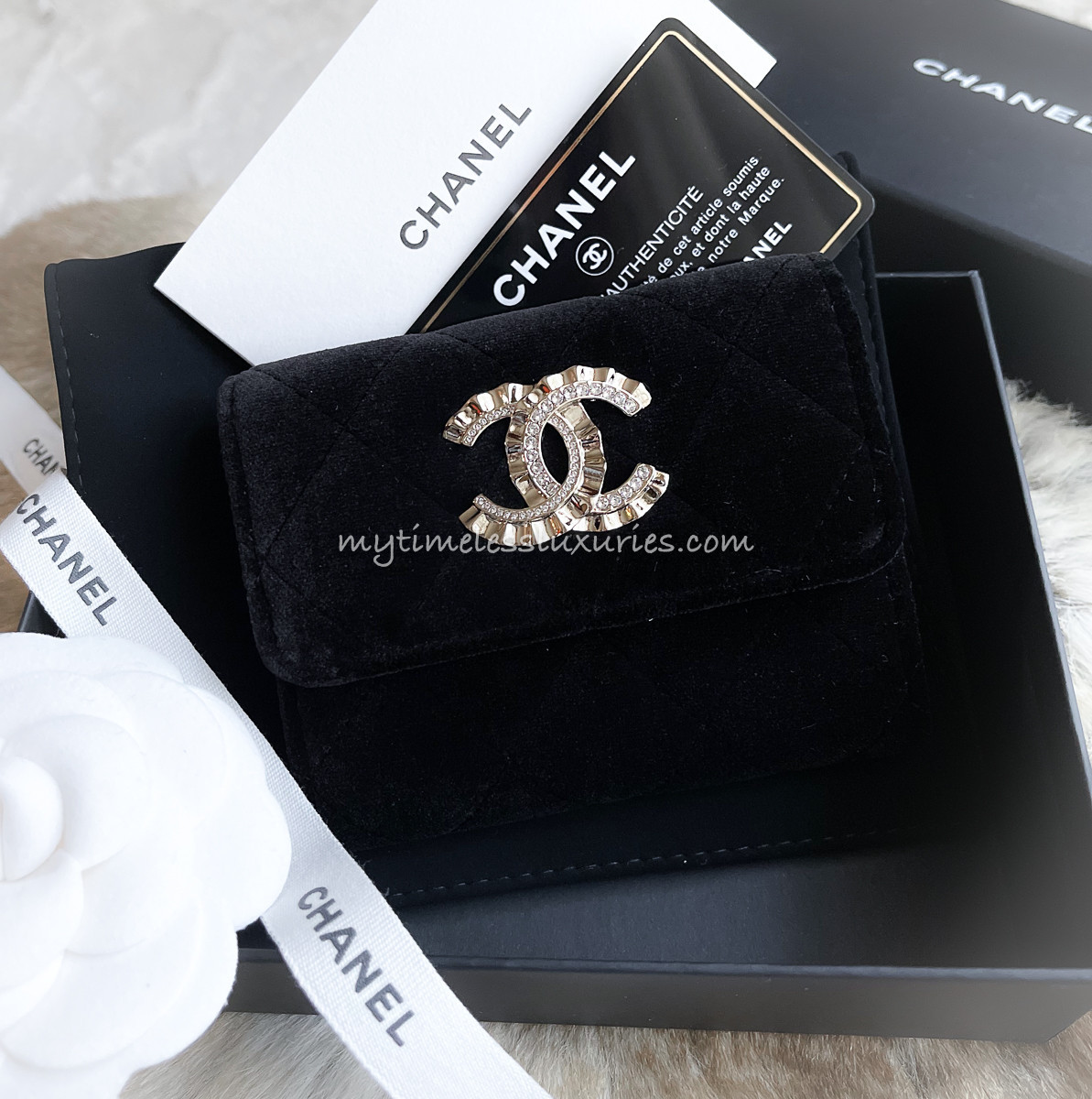 CHANEL 21A VVIP Exclusive Card Holder/ Coin Purse - Timeless Luxuries