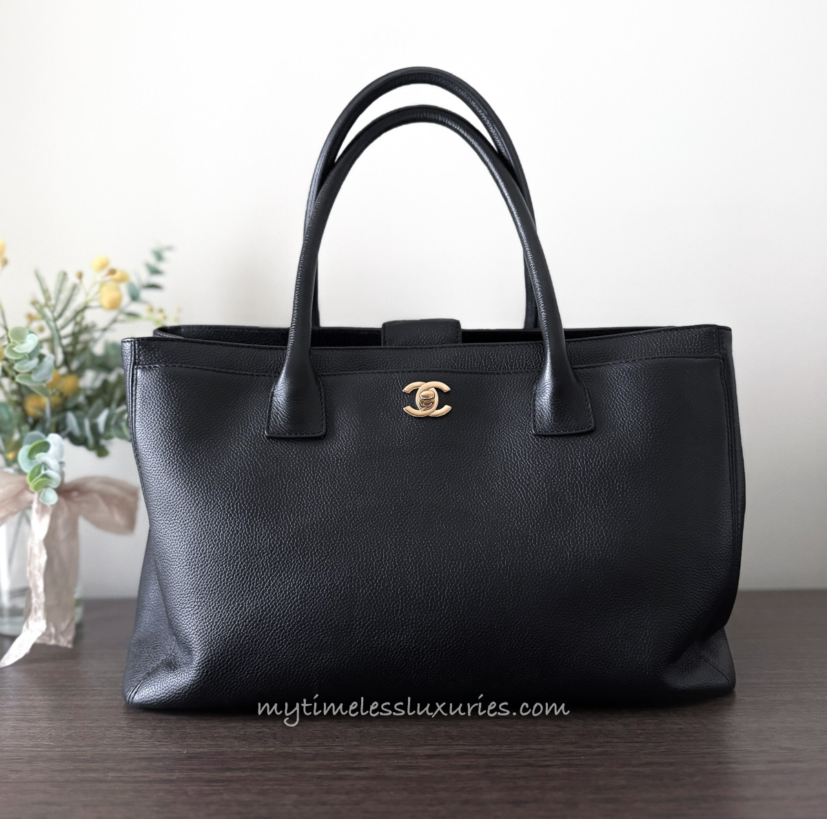 CHANEL Black Caviar Executive Cerf Tote GHW