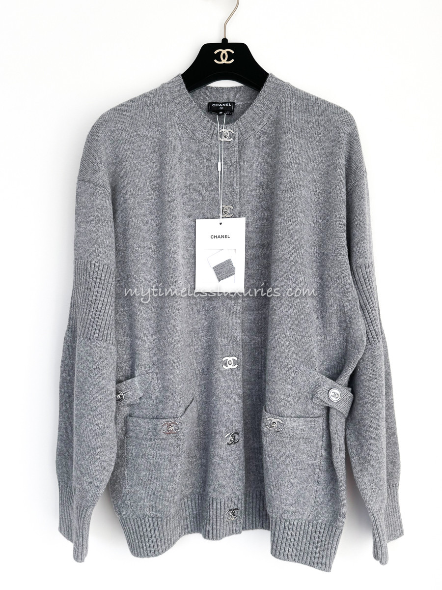 CHANEL 24B CC Turnlock Cashmere Cardigan 36 Grey *New - Timeless