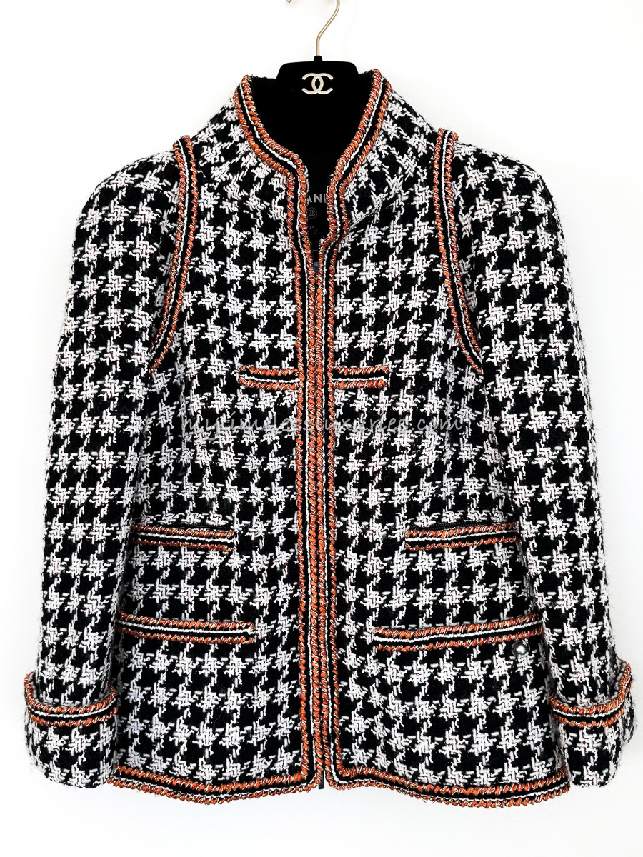 CHANEL 17K Houndstooth Tweed Jacket 36