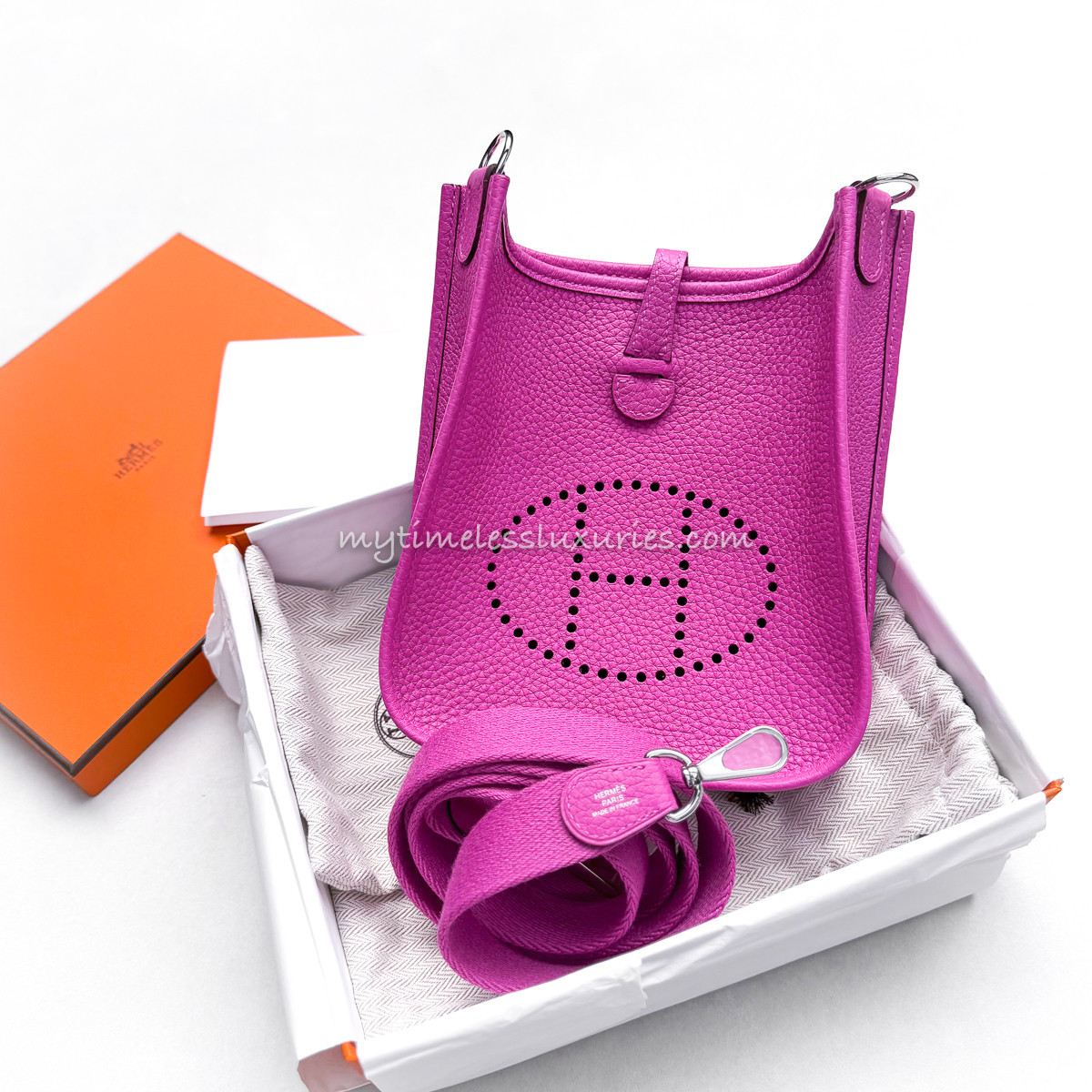 HERMES Mini Evelyne TPM 16 Magnolia PHW *New